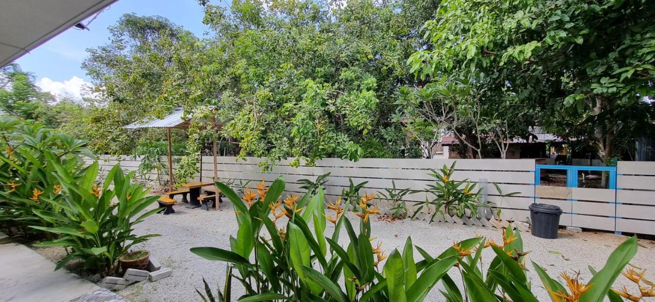 Seven Stones Langkawi Bed and Breakfast Pantai Cenang  Εξωτερικό φωτογραφία